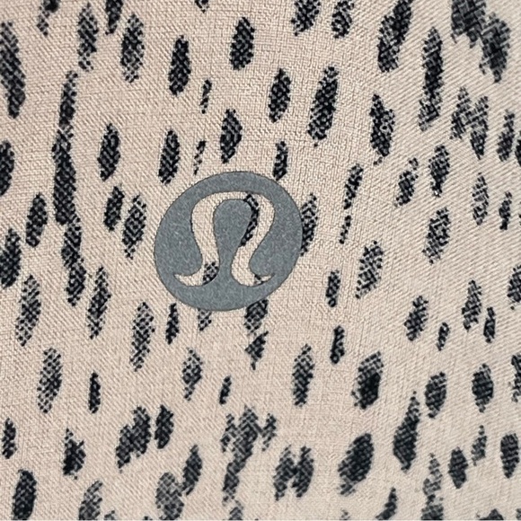 Lululemon 4 Step Lively Crop Yoga Athletic Capris Pant - Picture 9 of 13